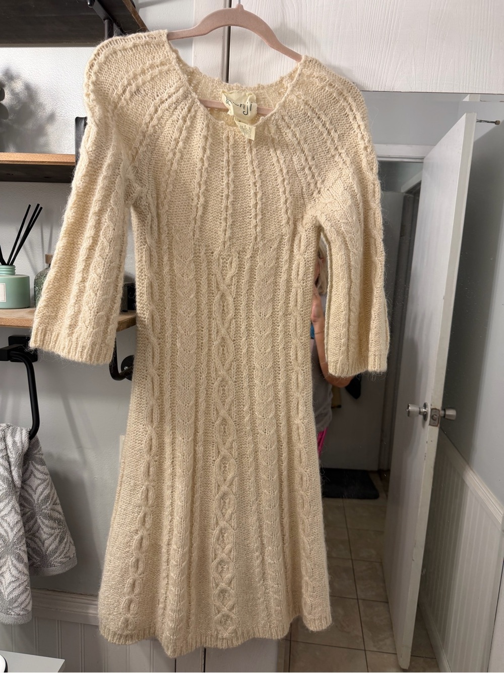 Kenji for Anthropologie 2000’s Women’s Cream Cable-Knit Midi Dress